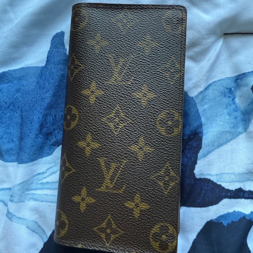 Louis Vuitton Brown Monogram Key Holder